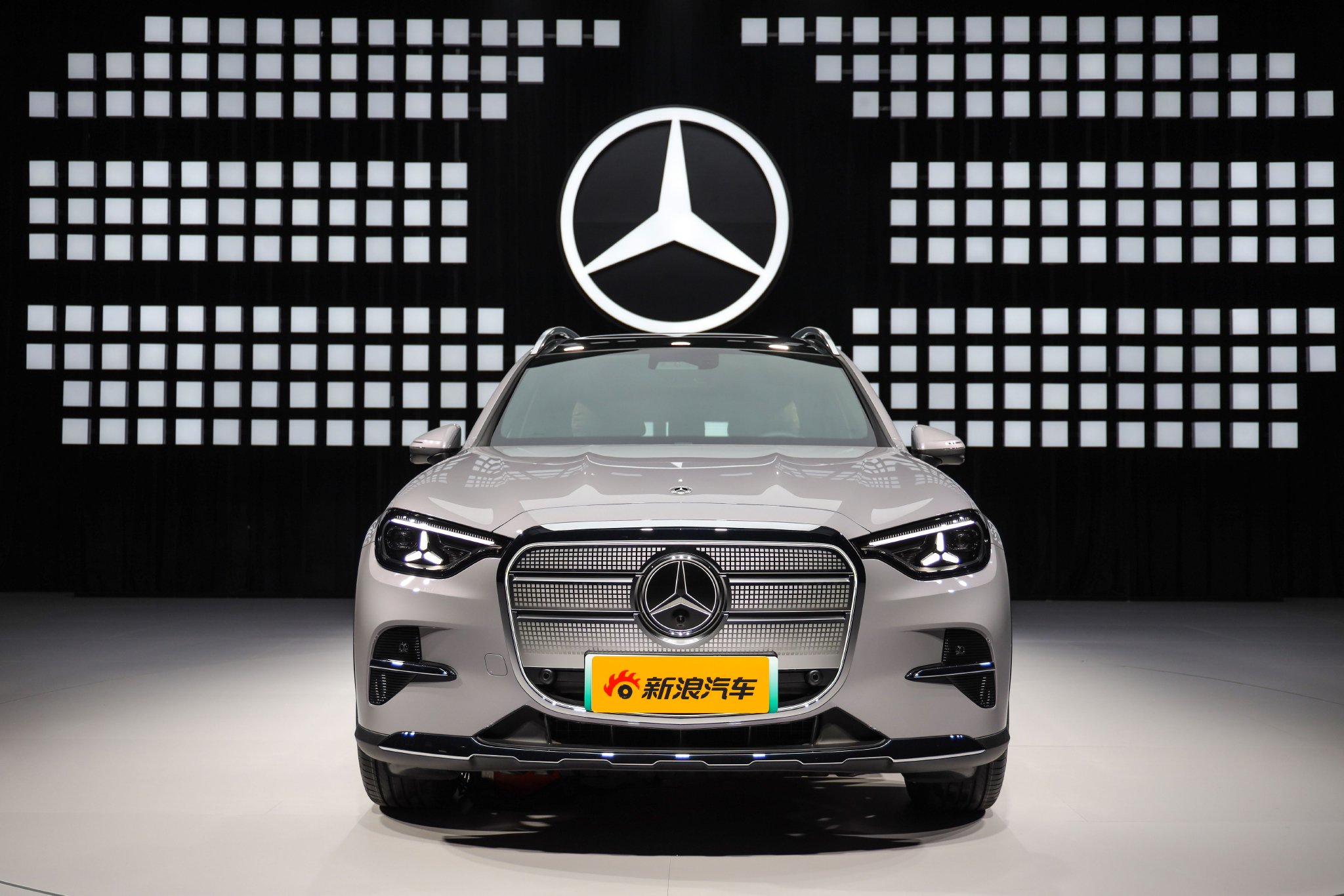 史上最大GLC 静态体验全新梅赛德斯-奔驰纯电GLC SUV