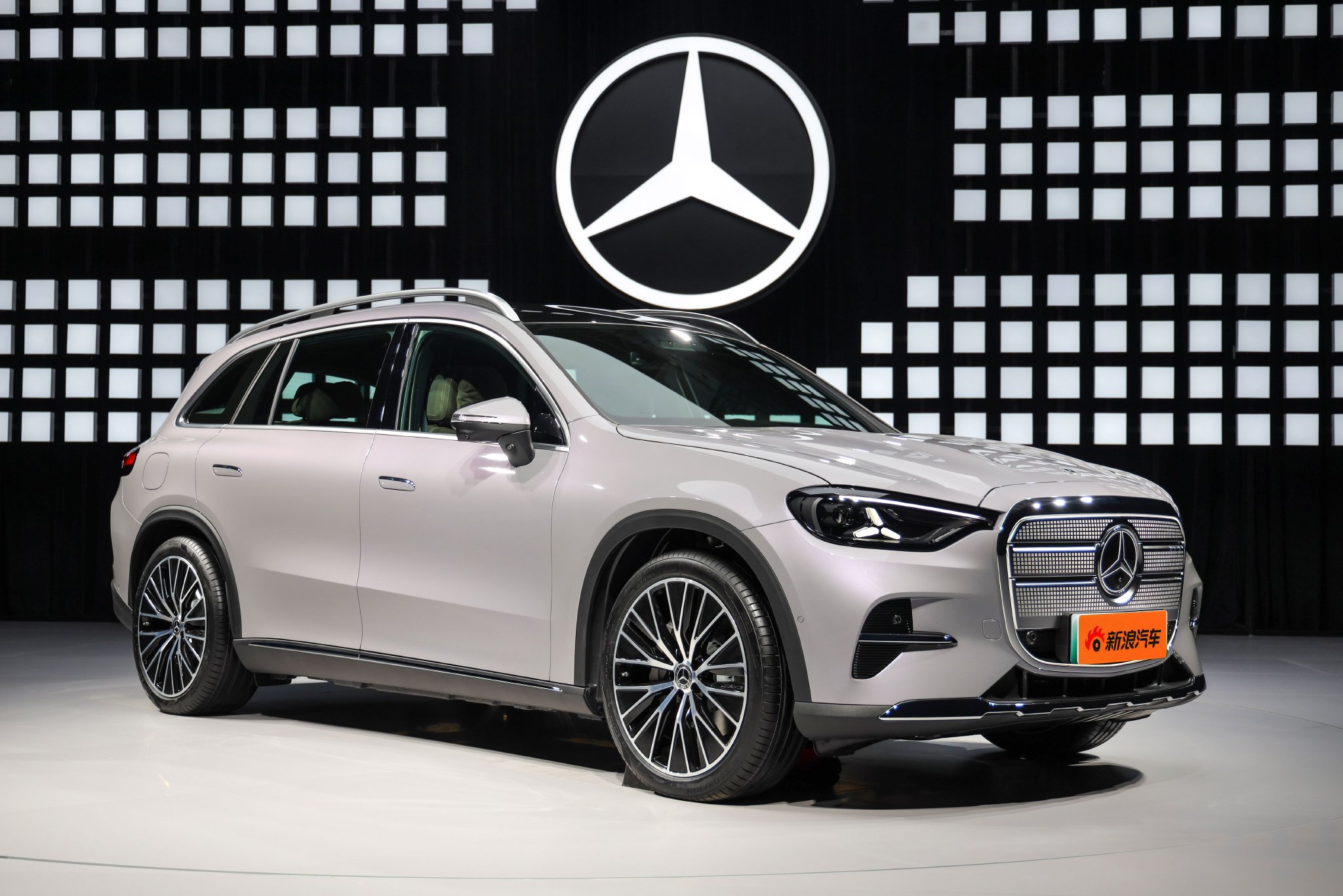 史上最大GLC 静态体验全新梅赛德斯-奔驰纯电GLC SUV