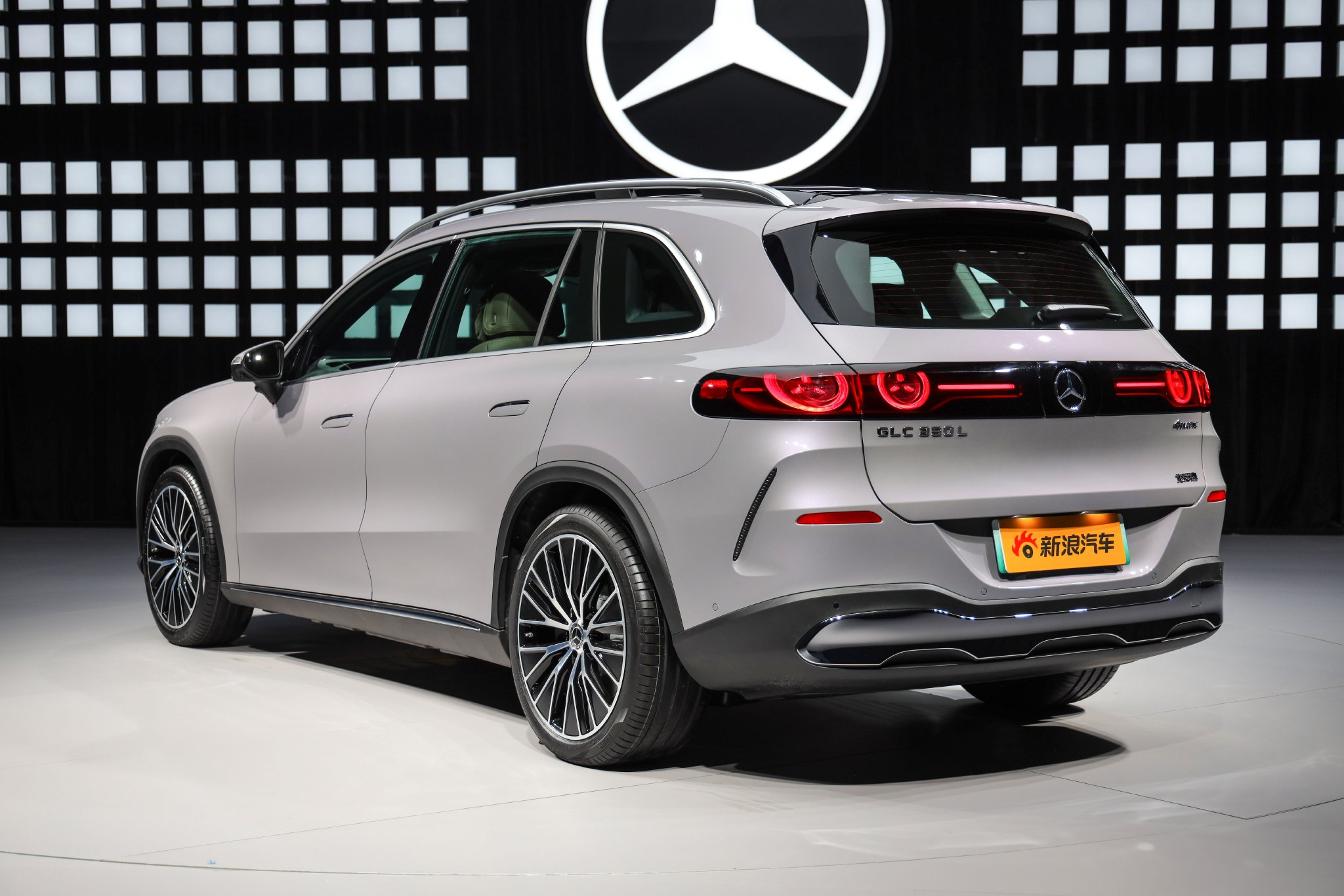 史上最大GLC 静态体验全新梅赛德斯-奔驰纯电GLC SUV