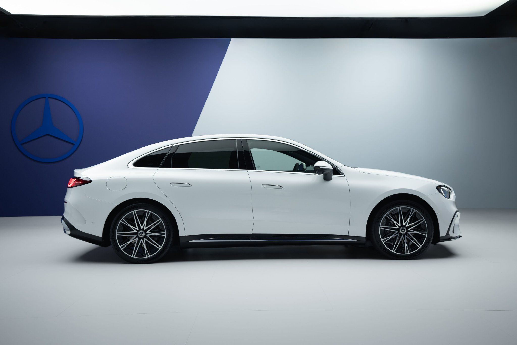 史上最运动的C级车 全新奔驰纯电C级车全球首发