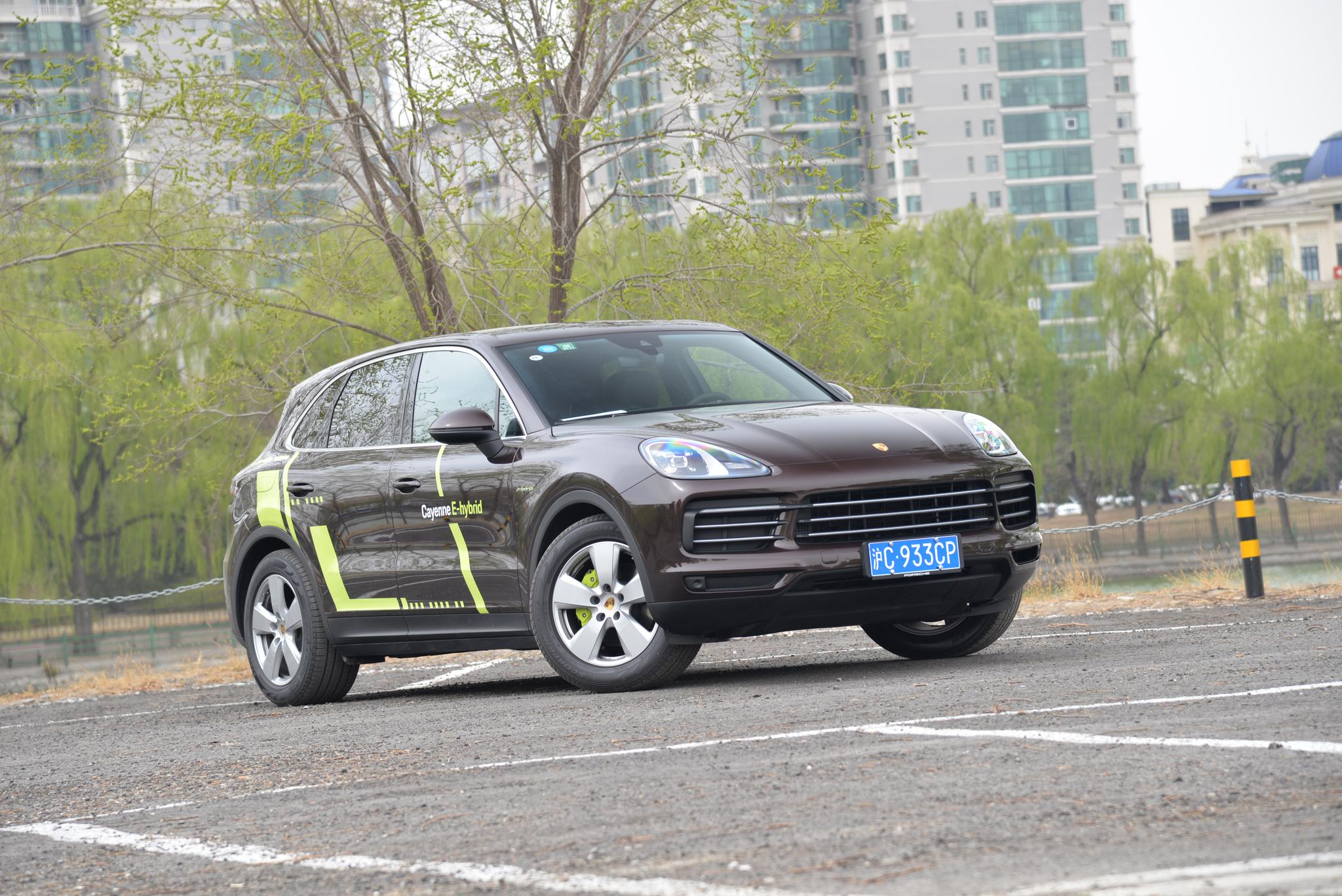 卡宴插电混动体验试驾