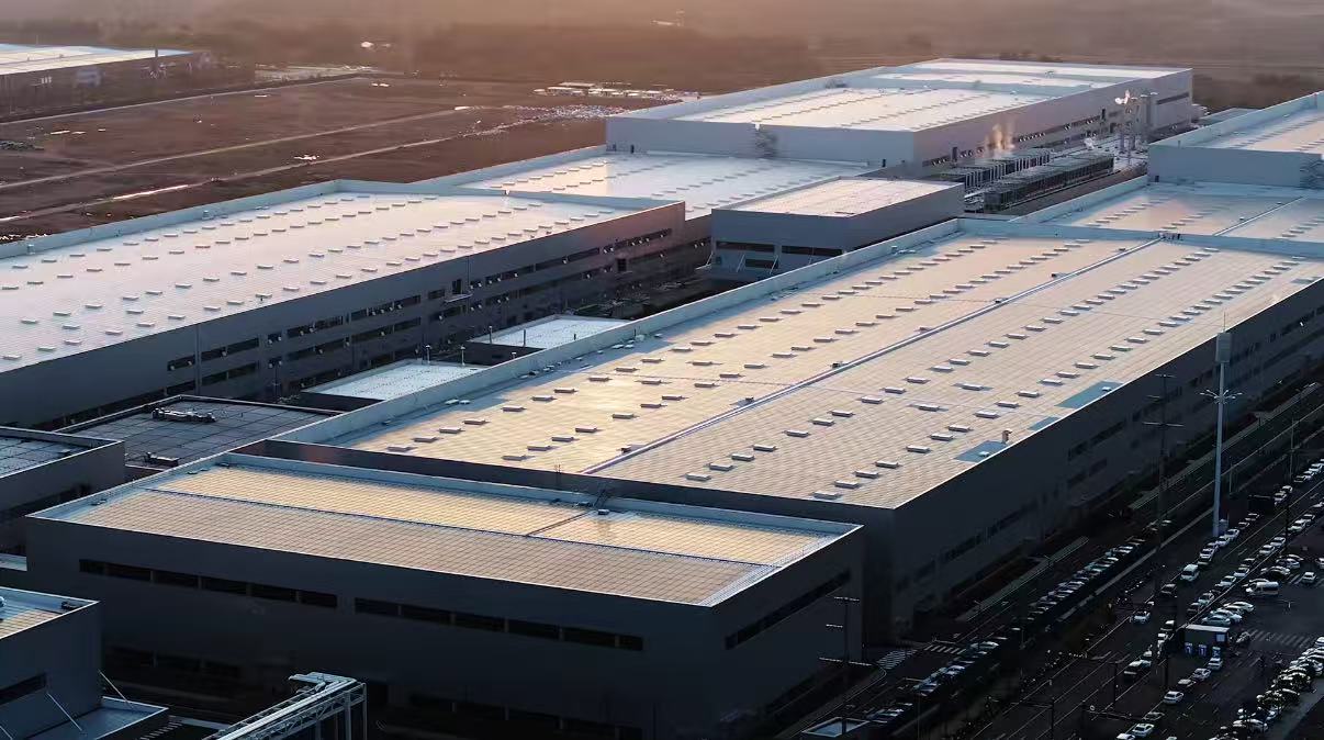 神盾金砖电池成功挑战“整车+整包”极端测试