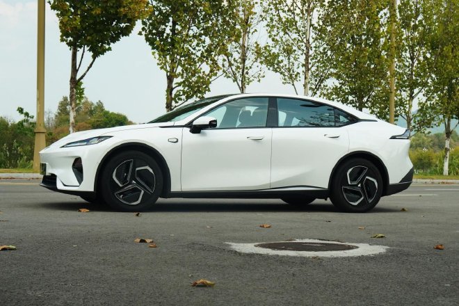 The official listing price of Deep Blue L07 is 15.19-17.39 million yuan.