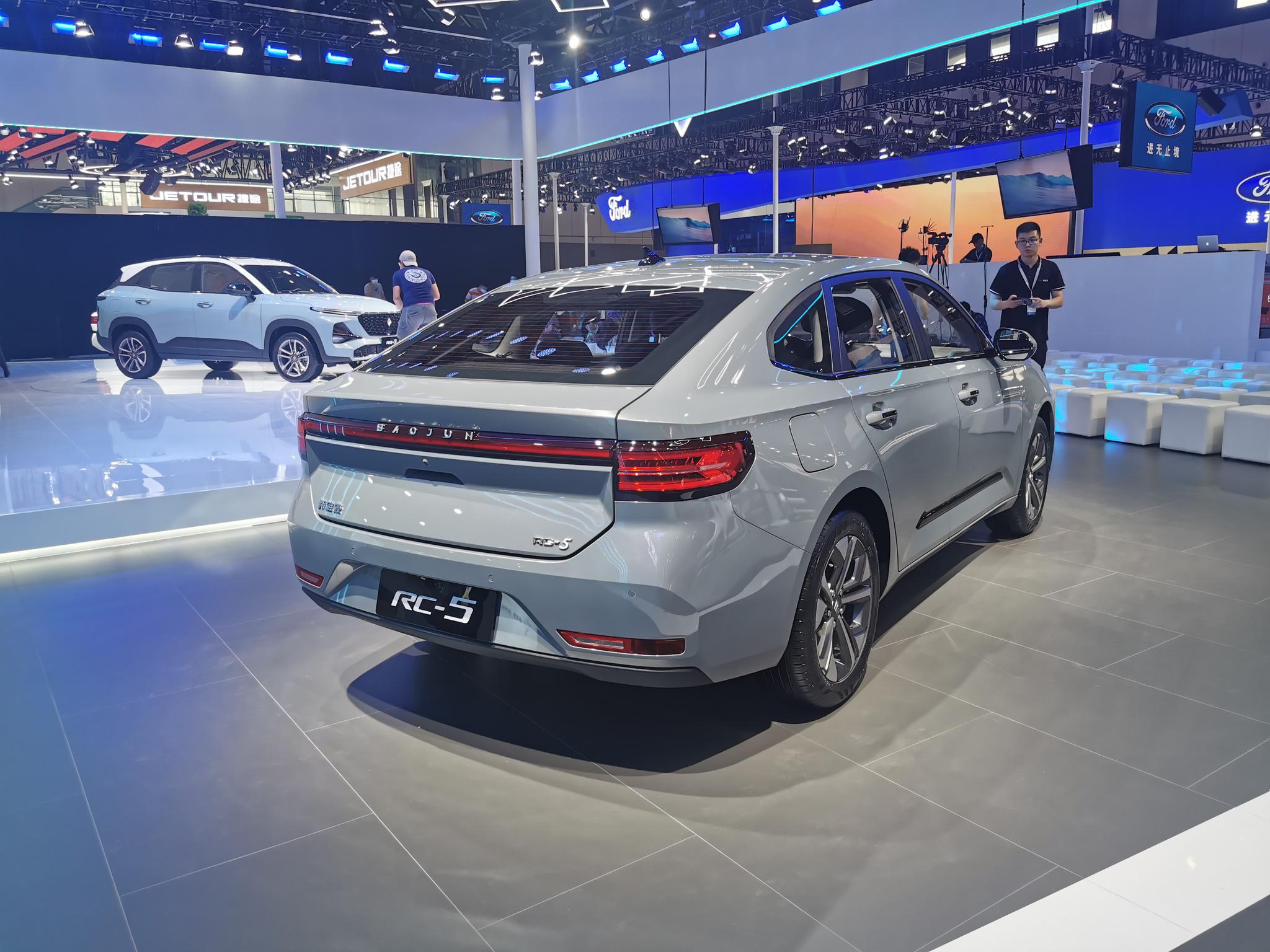 2020成都车展探馆:新宝骏rc-5/rc-5w亮相-新浪汽车