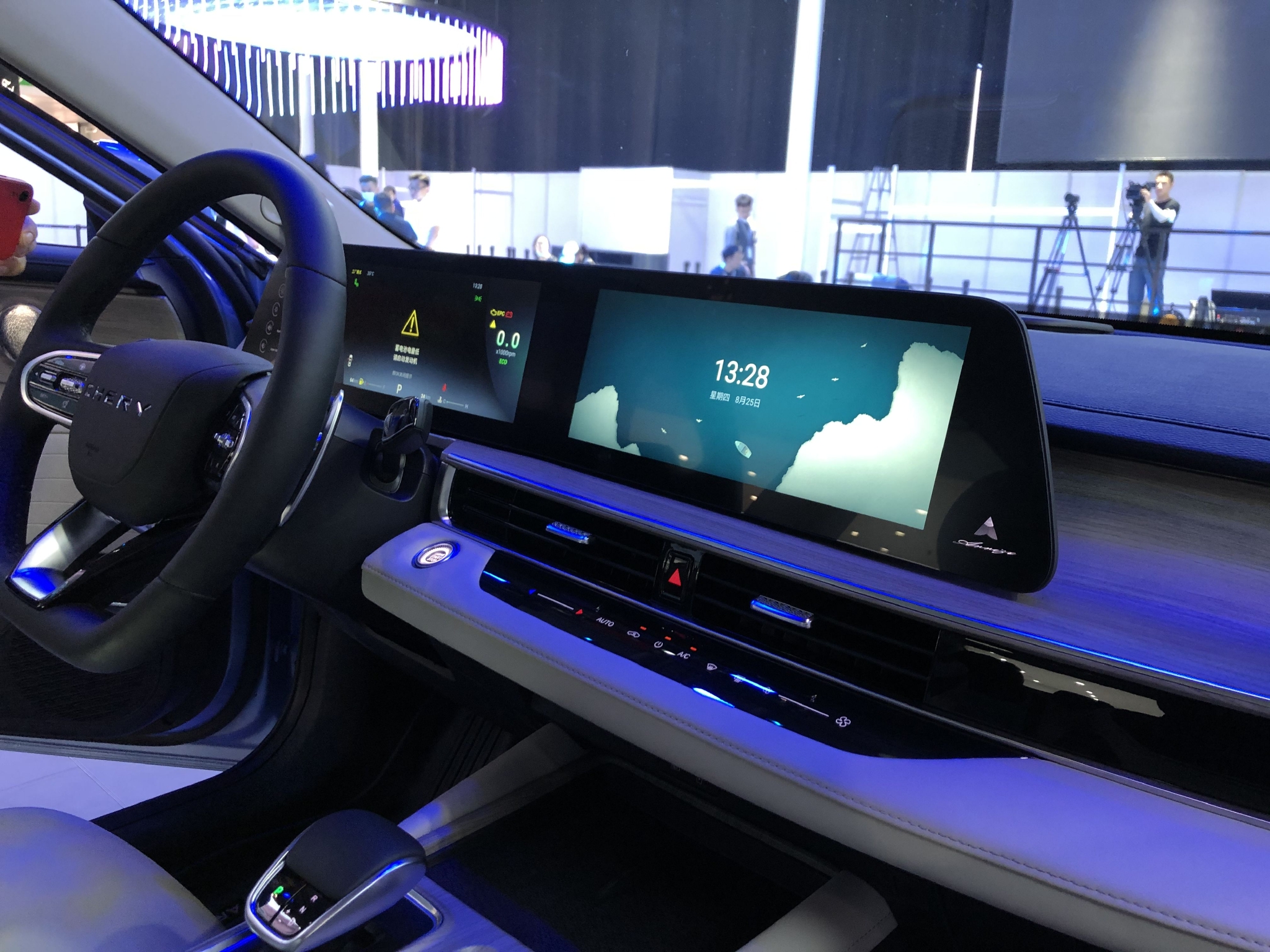 2022成都车展探馆：奇瑞携艾瑞泽8等亮相
