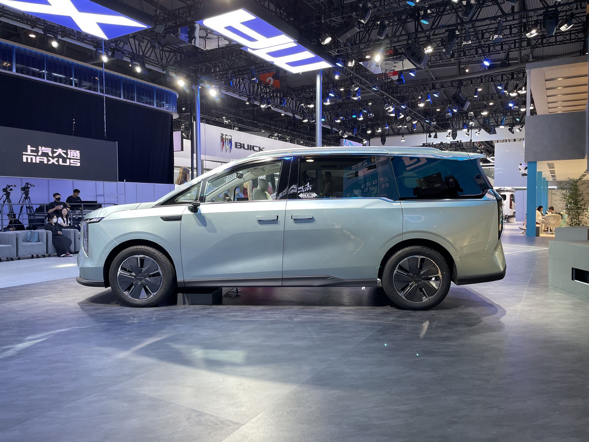 2023成都车展探馆：上汽大通大家7