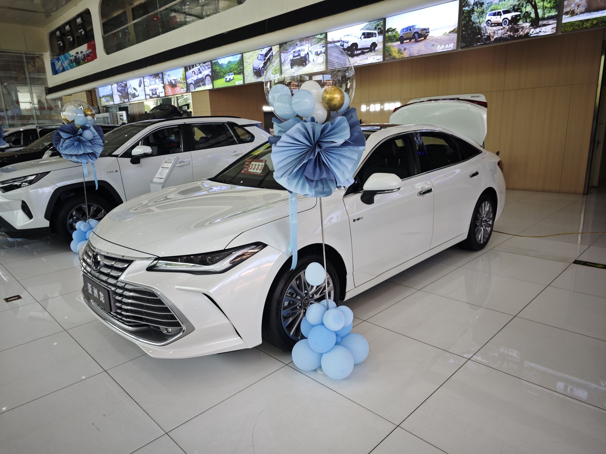 探店一汽丰田4S店 远比想象的要更热闹