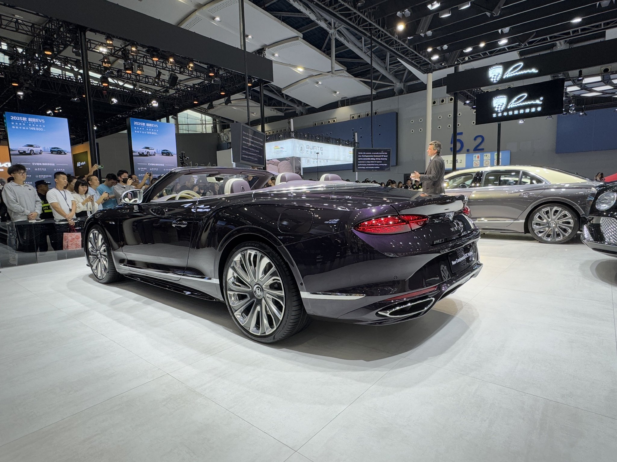 2024广州车展：宾利汽车三款新MULLINER版车型中国首秀