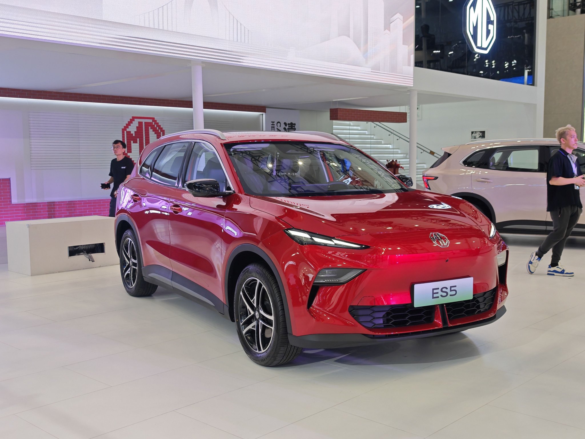 2024广州车展：MG ES5正式开启车主交付