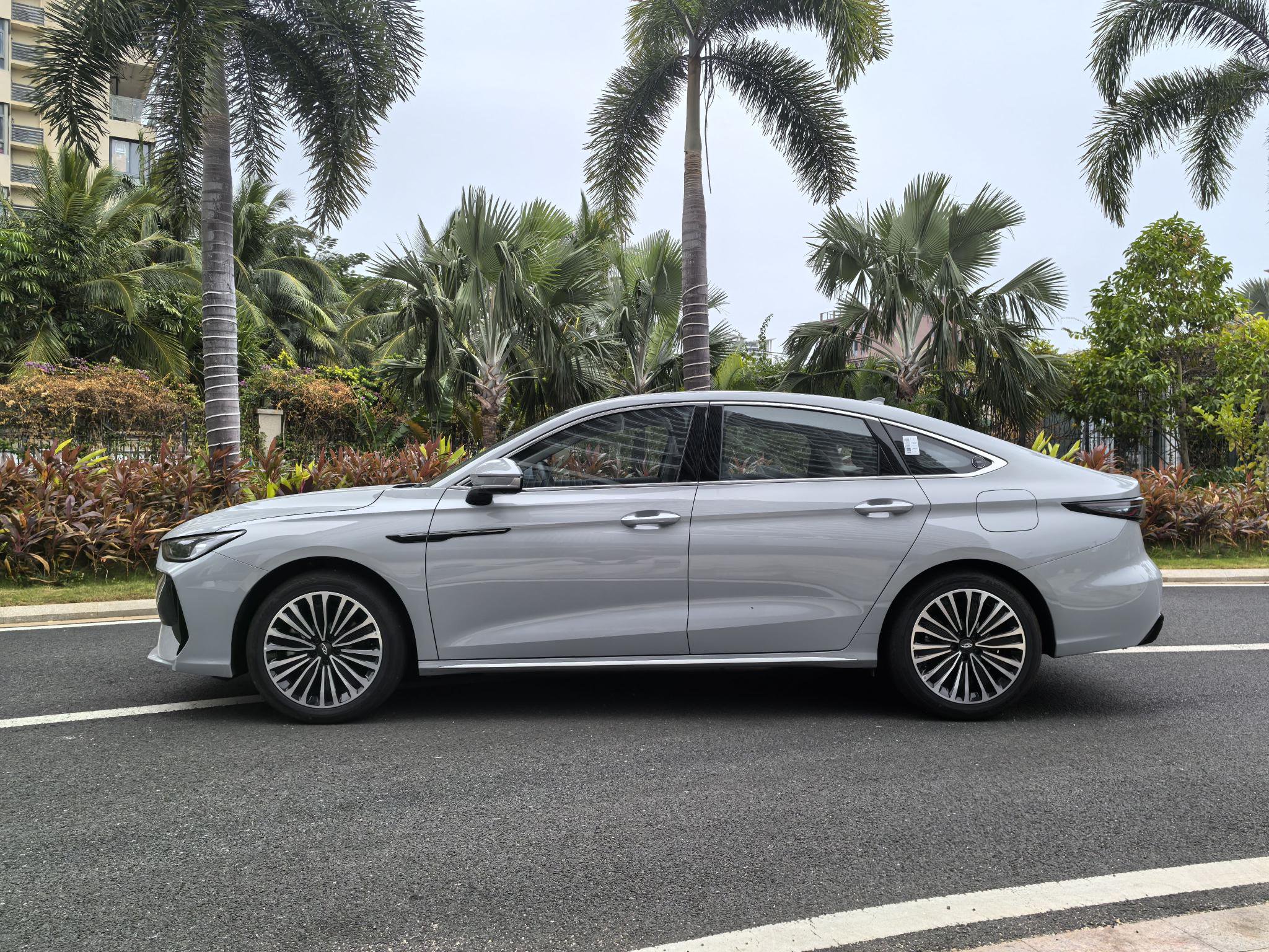 奇瑞风云A8L上市 限时优惠价9.99-13.99万元