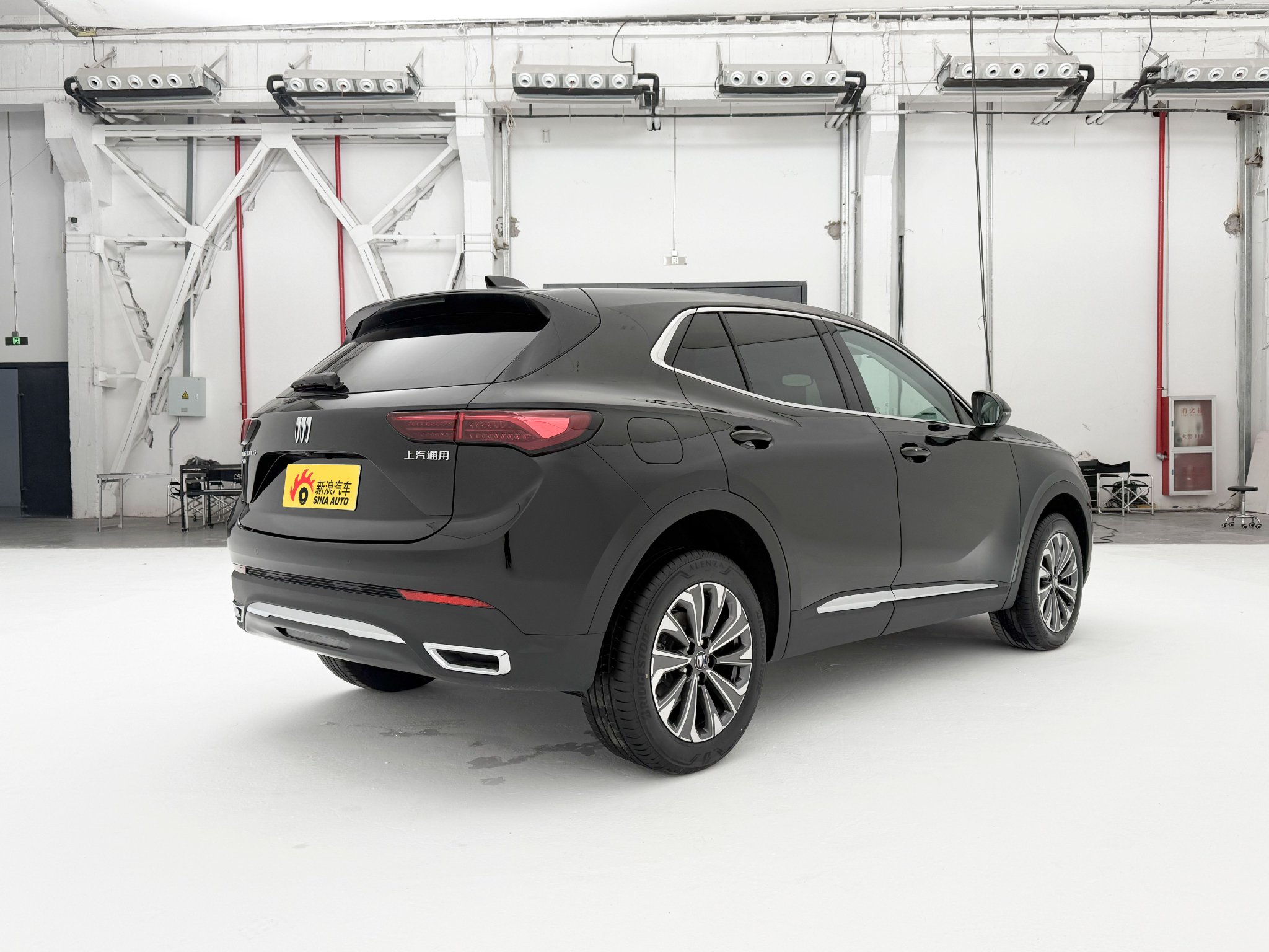 1.5T+9AT/五连杆后悬架 实拍25款昂科威S白金版