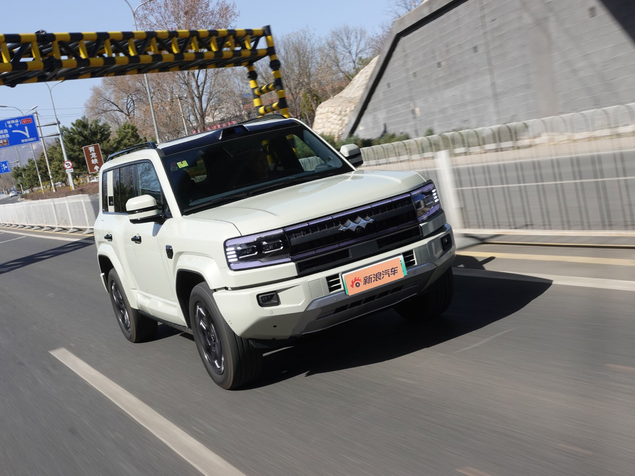 近似老司机的驾驶感受 试驾方程豹豹5智驾版