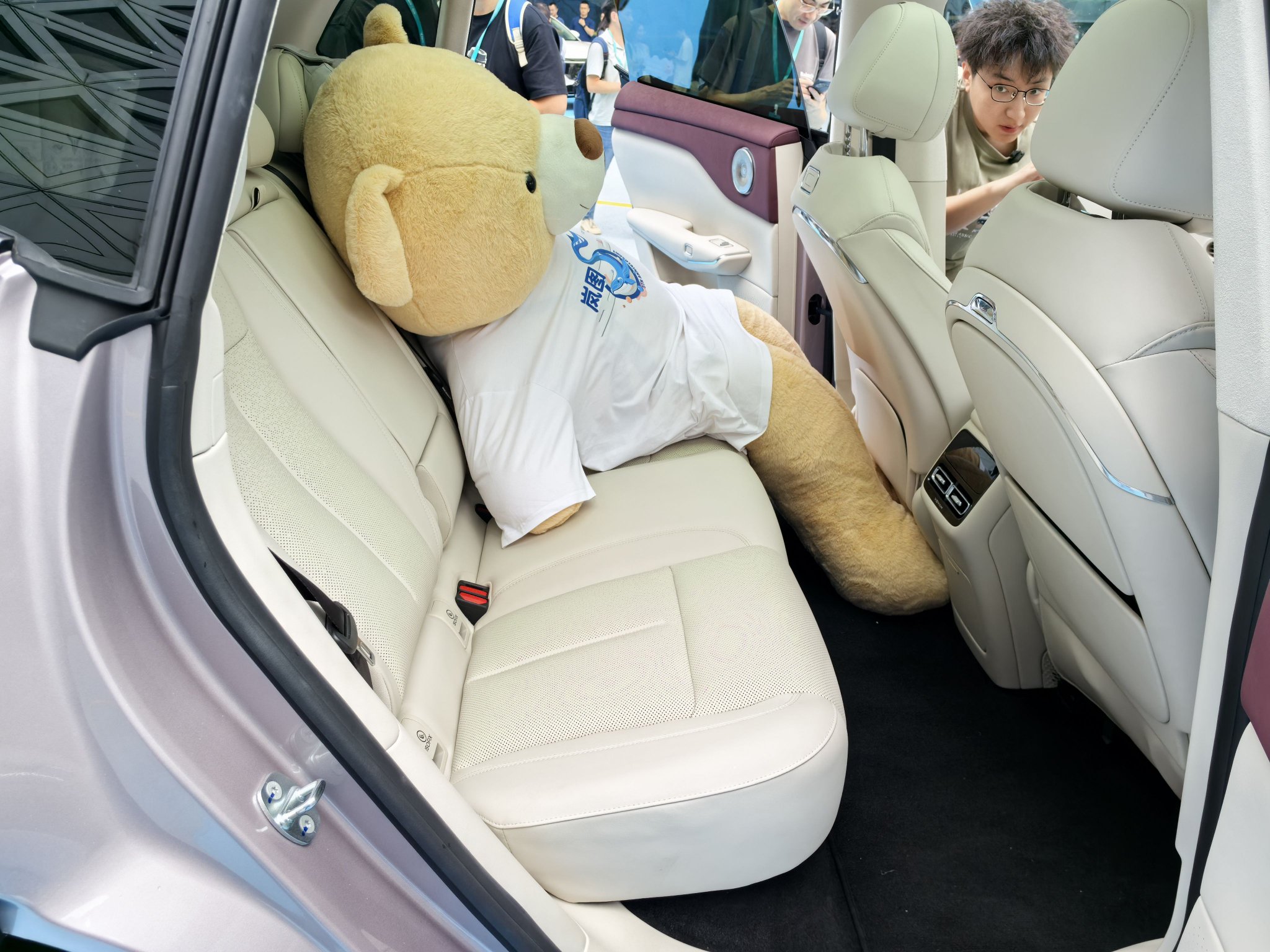 全新岚图知音正式上市 售价20.29-24.29万元