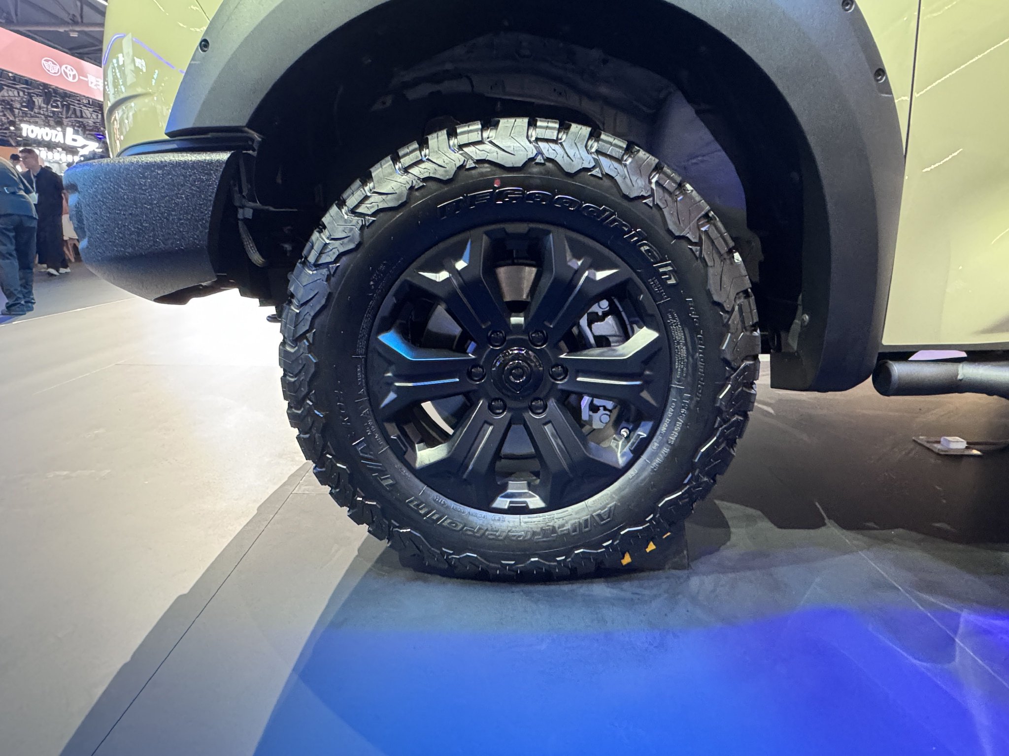 2025成都车展：长城炮V6火炮预售22.98万元