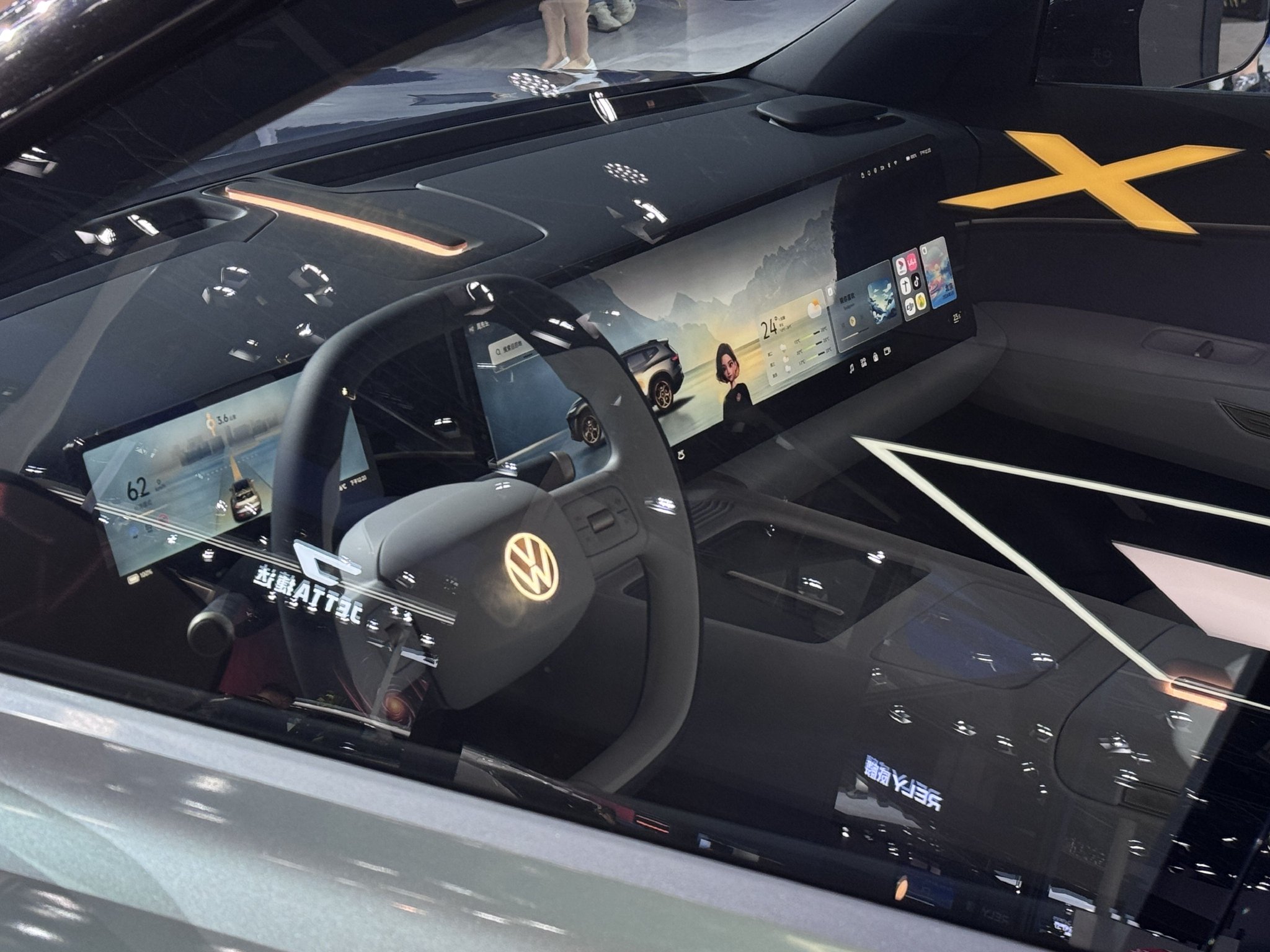 2025成都车展：与众06和ID.EVO概念车亮相