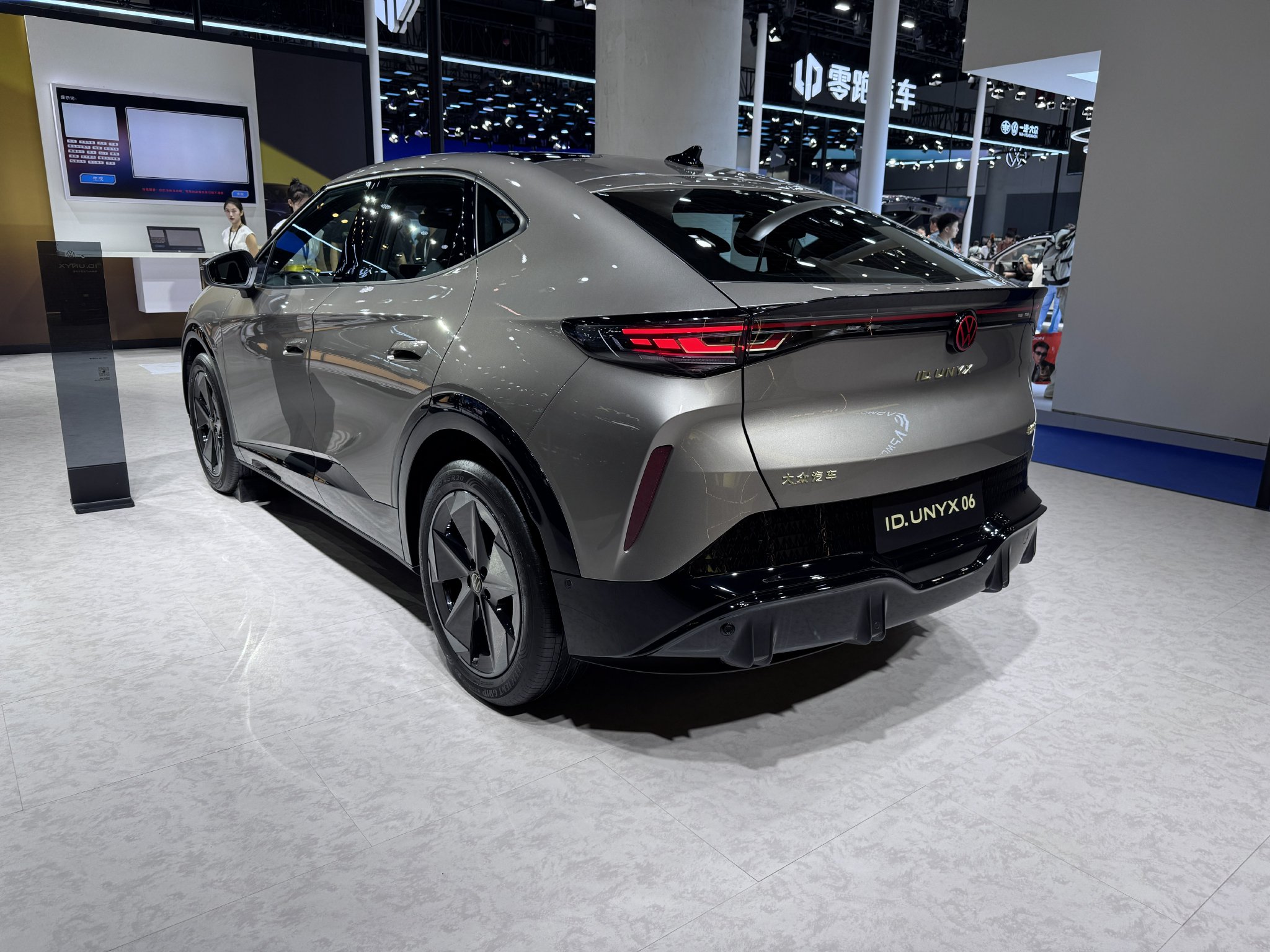 2025成都车展：与众06和ID.EVO概念车亮相