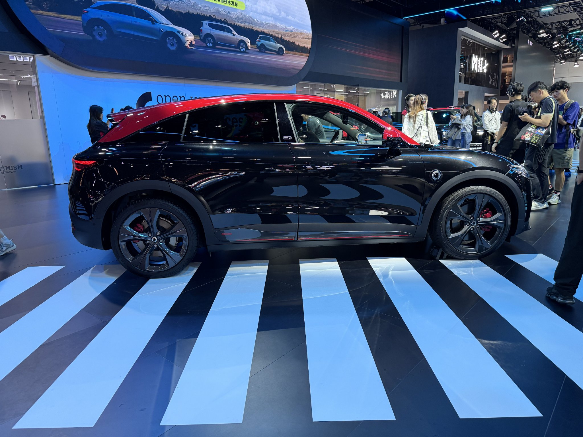 2025成都车展：smart#1 BRABUS售价24.99万元