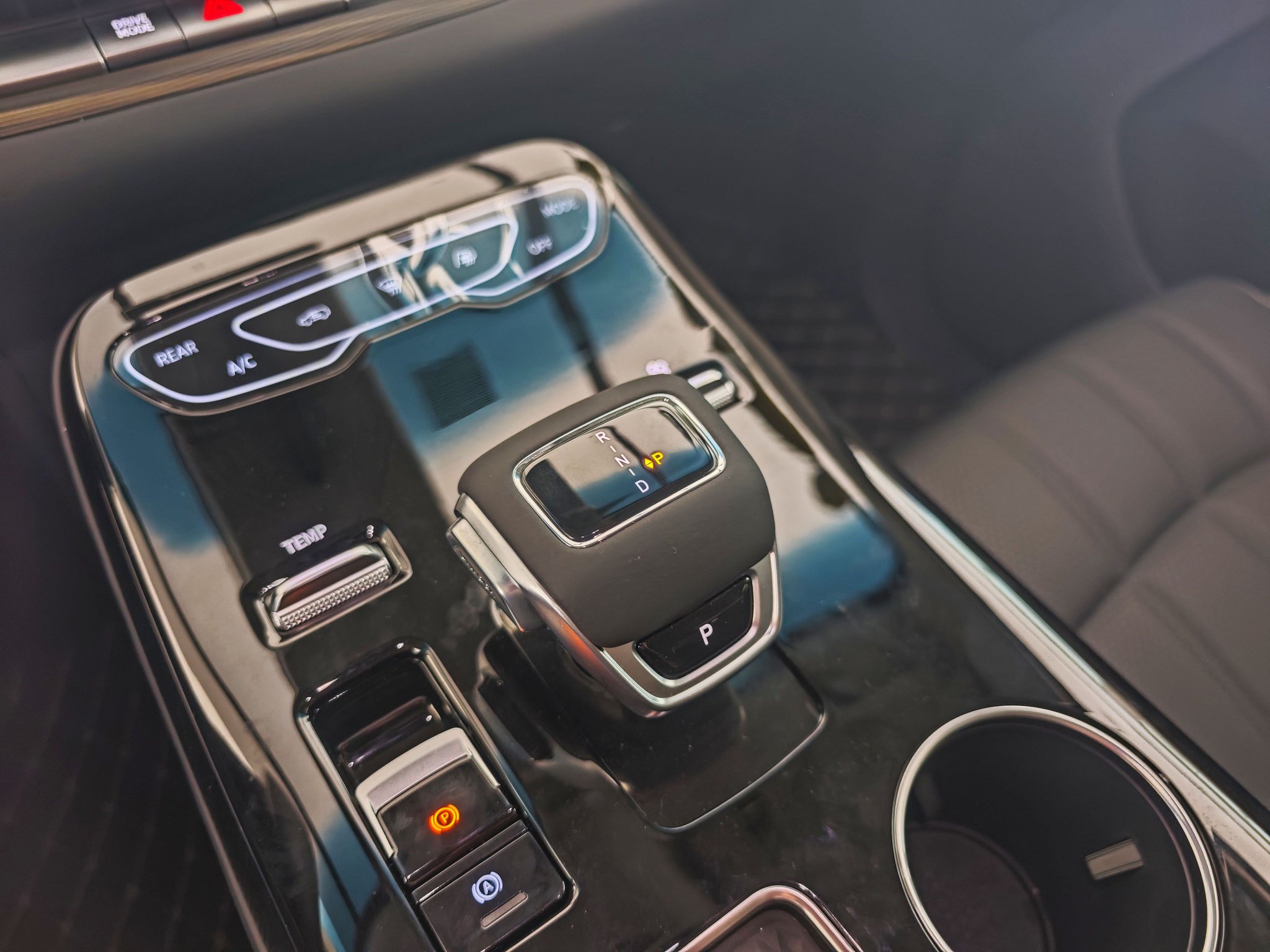 高性价比之选 到店实拍东风风行星海V9越享版