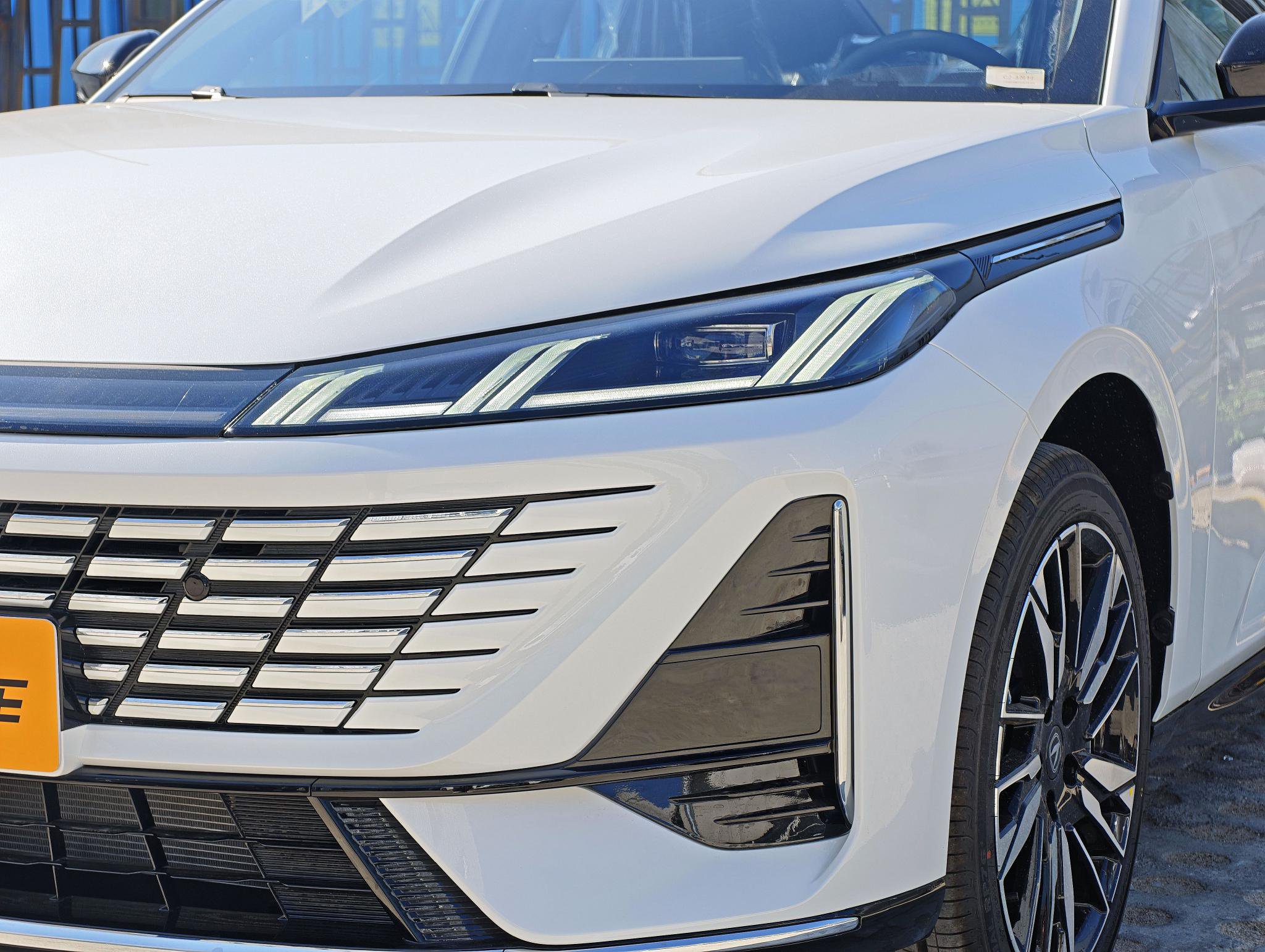 重新定义燃油车 到店实拍长安第四代逸动蓝鲸超擎