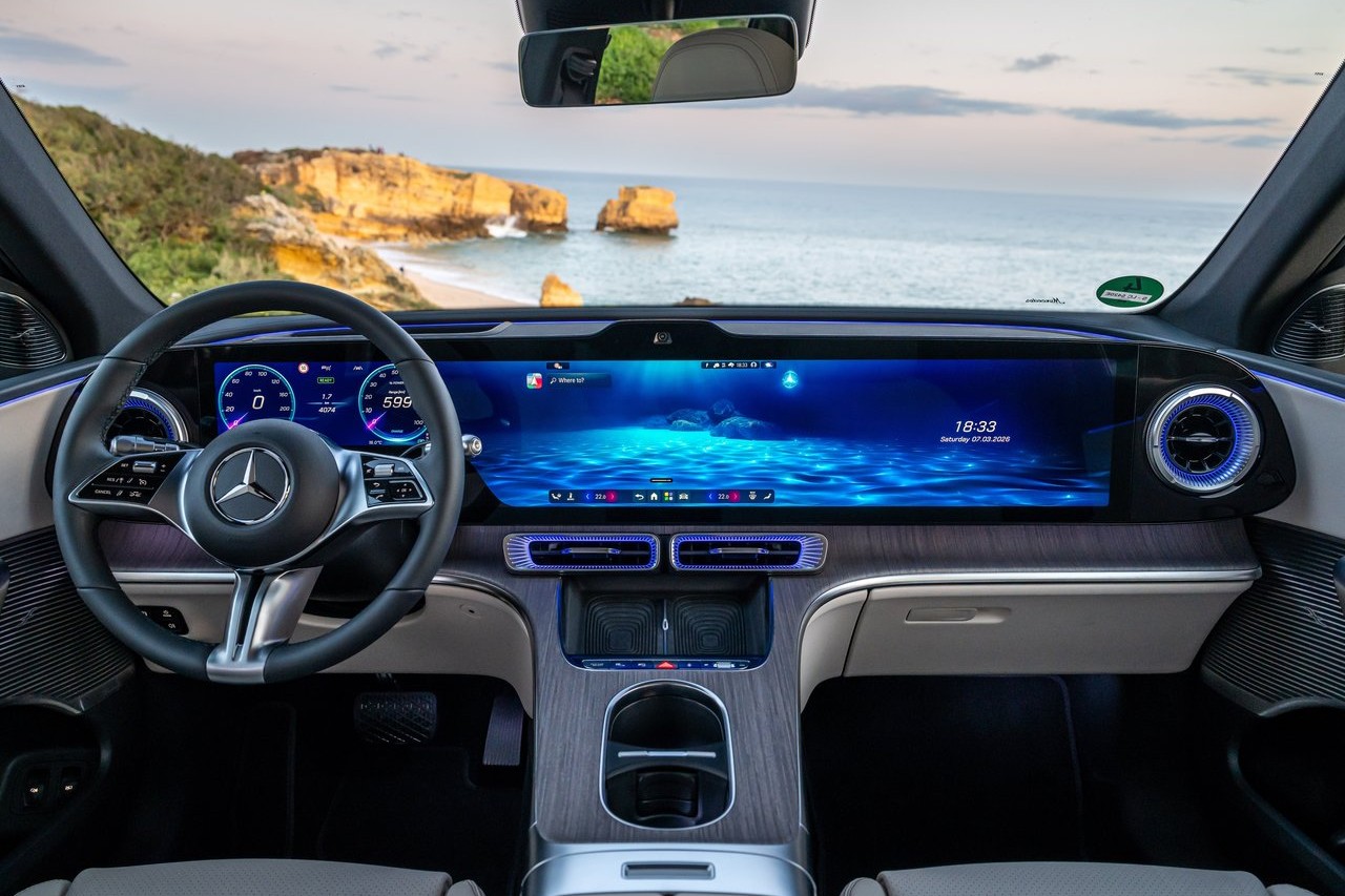 史上最大GLC 静态体验全新梅赛德斯-奔驰纯电GLC SUV