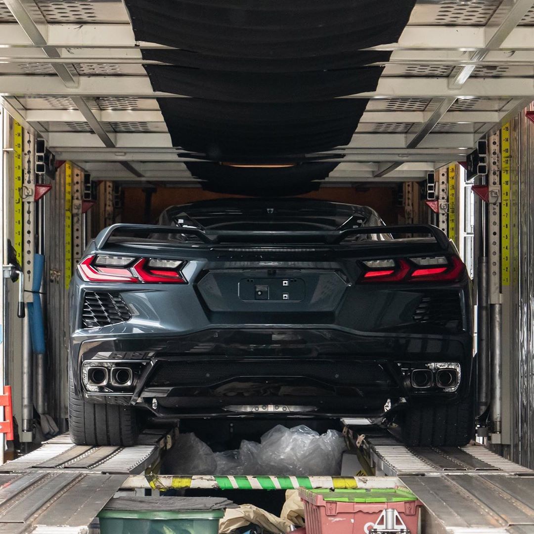 雪佛兰全新科尔维特C8首台发售 拍卖价2079万元