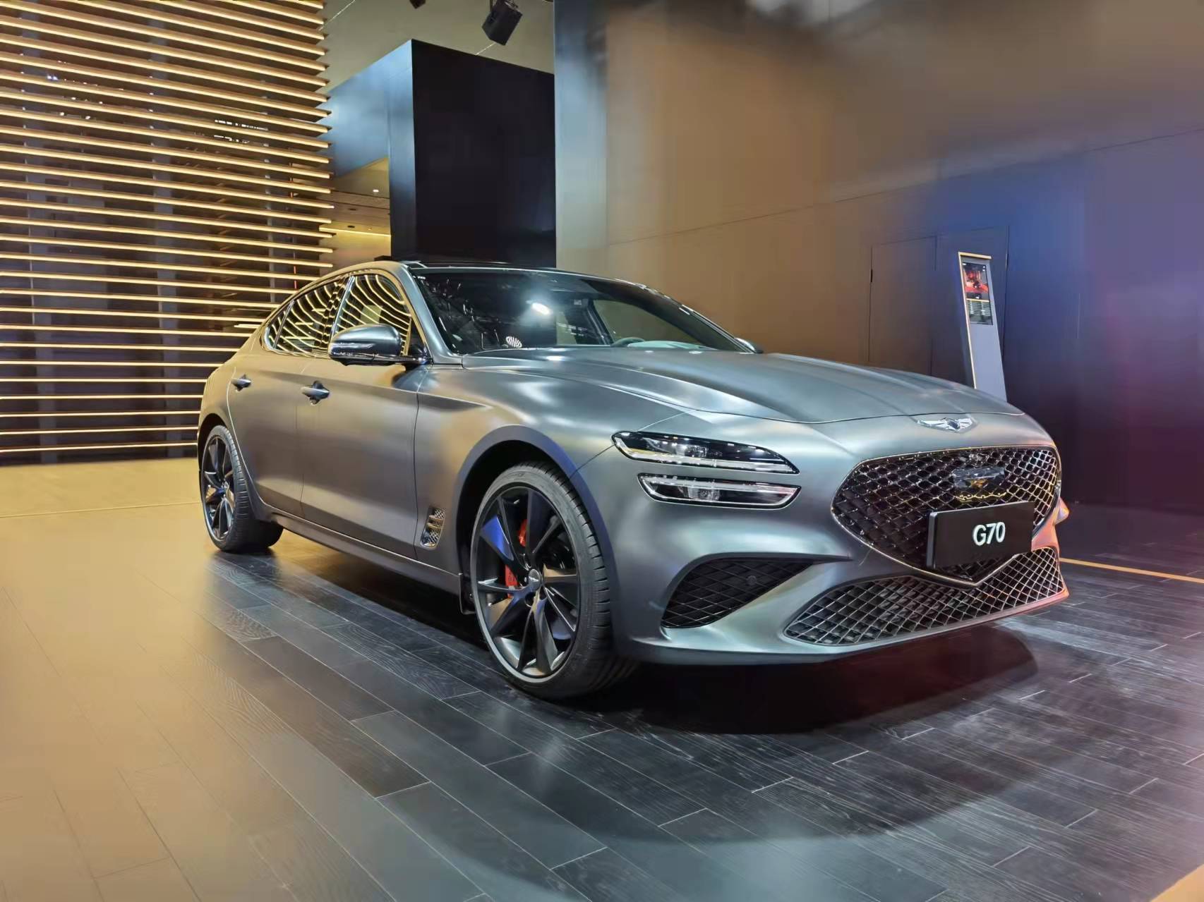 2021广州车展：捷尼赛思G70正式亮相