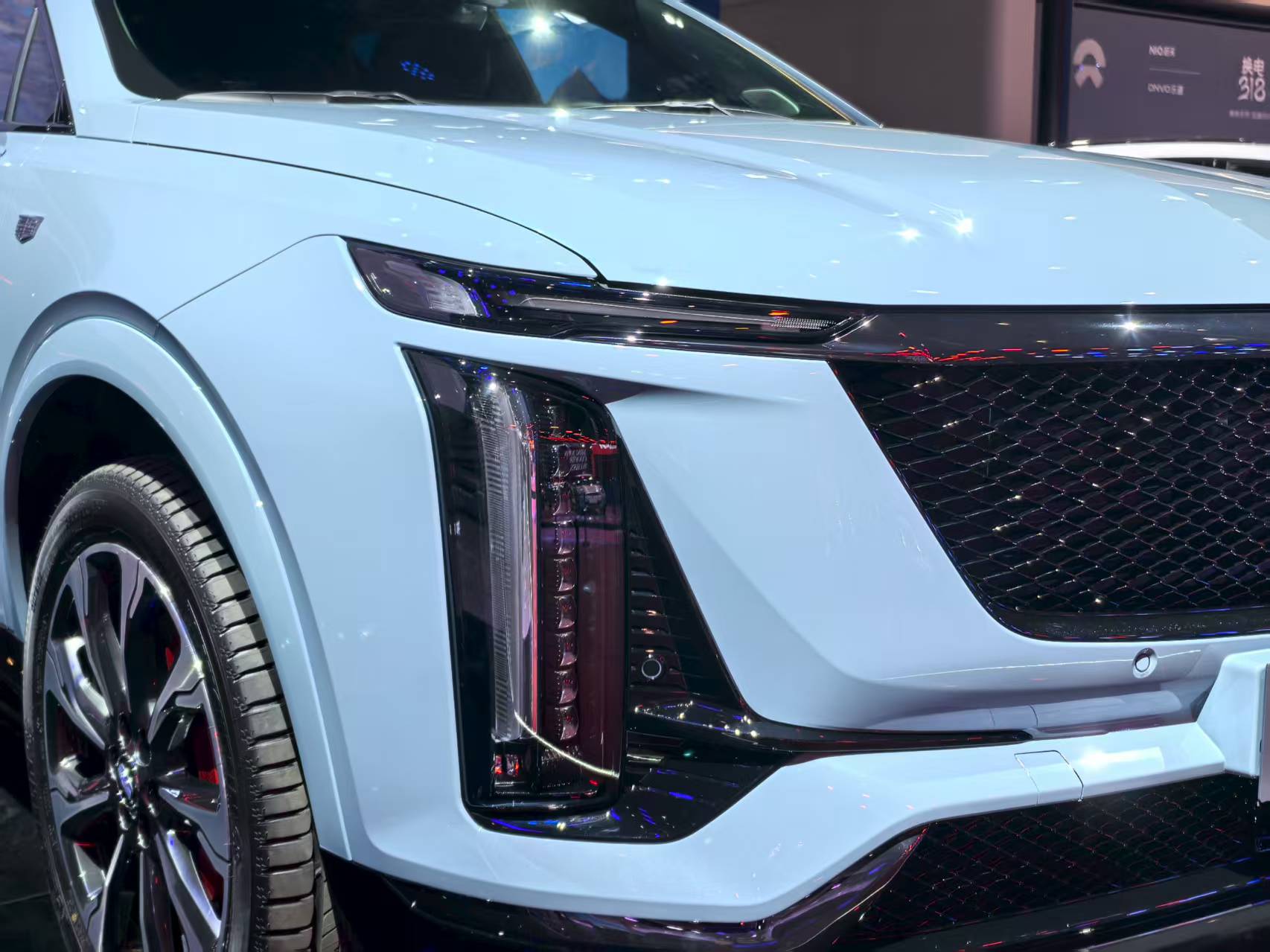 2025成都车展探馆：凯迪拉克XT5新车色