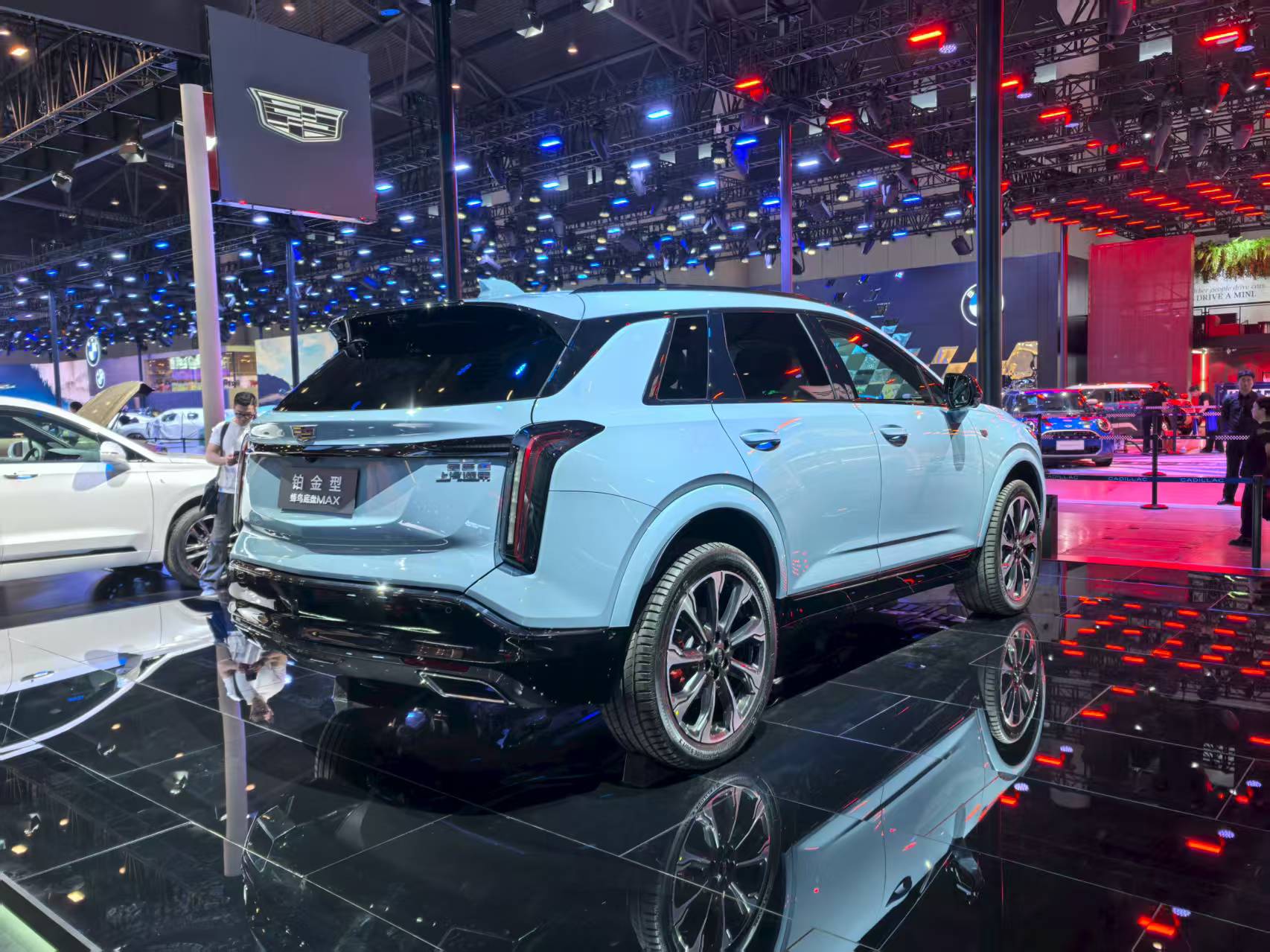 2025成都车展探馆：凯迪拉克XT5新车色