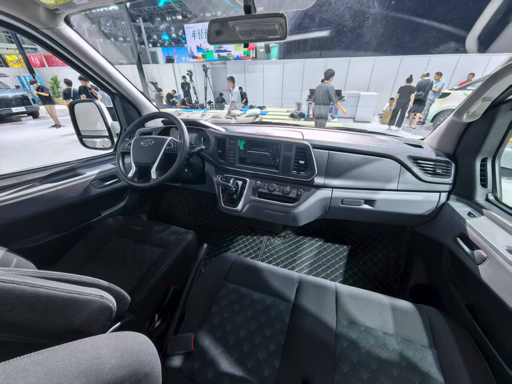 2025成都车展探馆：上汽大通MAXUS房车家族