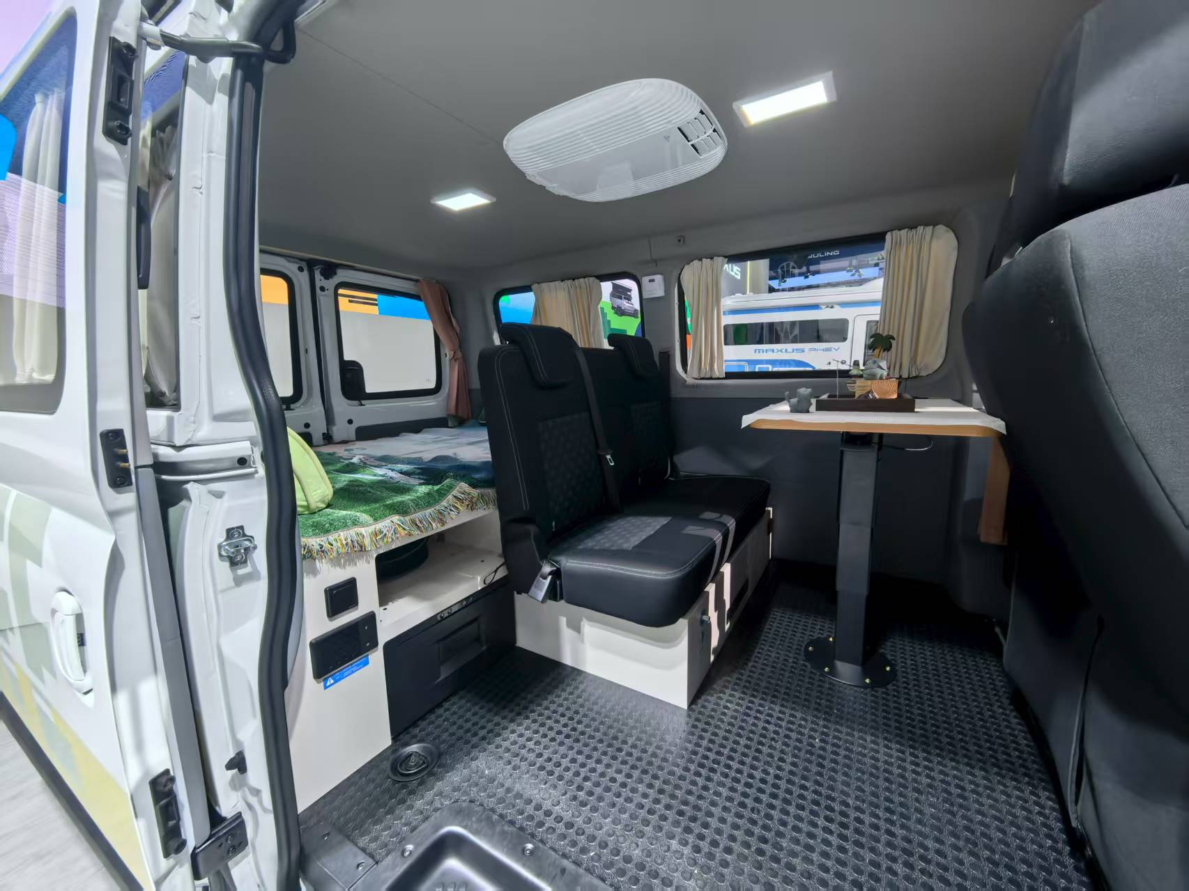 2025成都车展探馆：上汽大通MAXUS房车家族