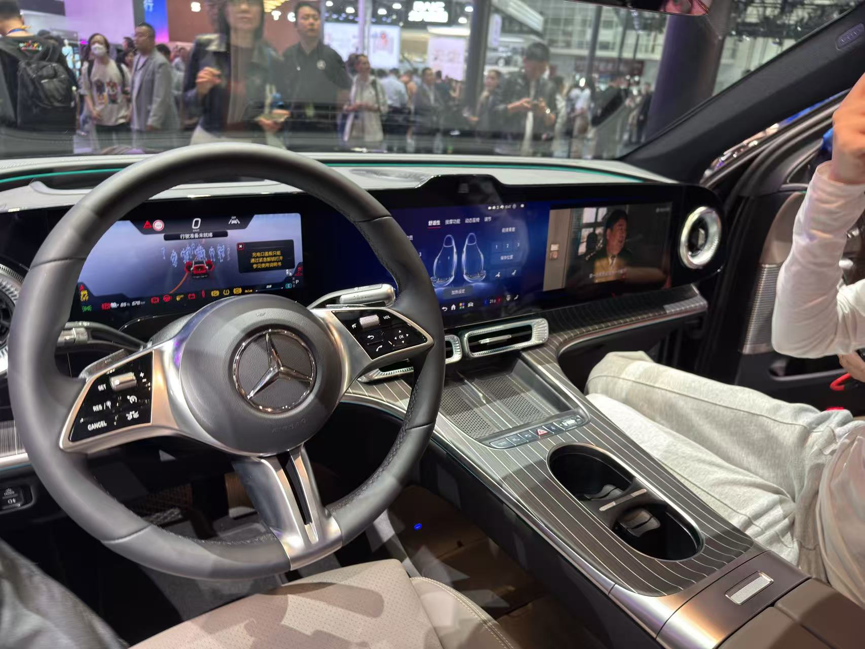 2026北京车展：全新奔驰纯电GLC亮相