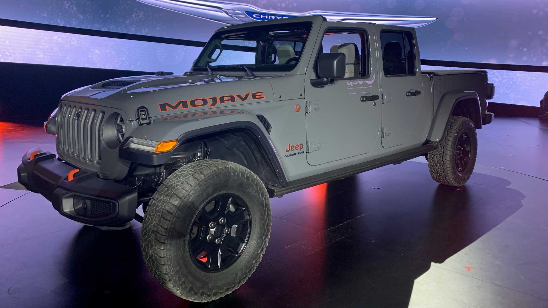 2020-jeep-gladiator-mojave-at-chicago-auto-show （1）