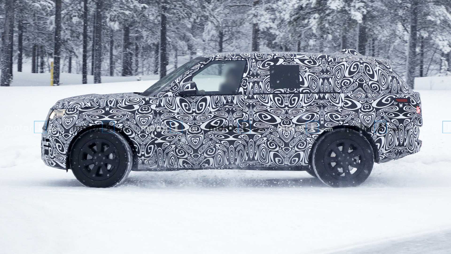 全新路虎揽胜谍照曝光 对手锁定宾利添越