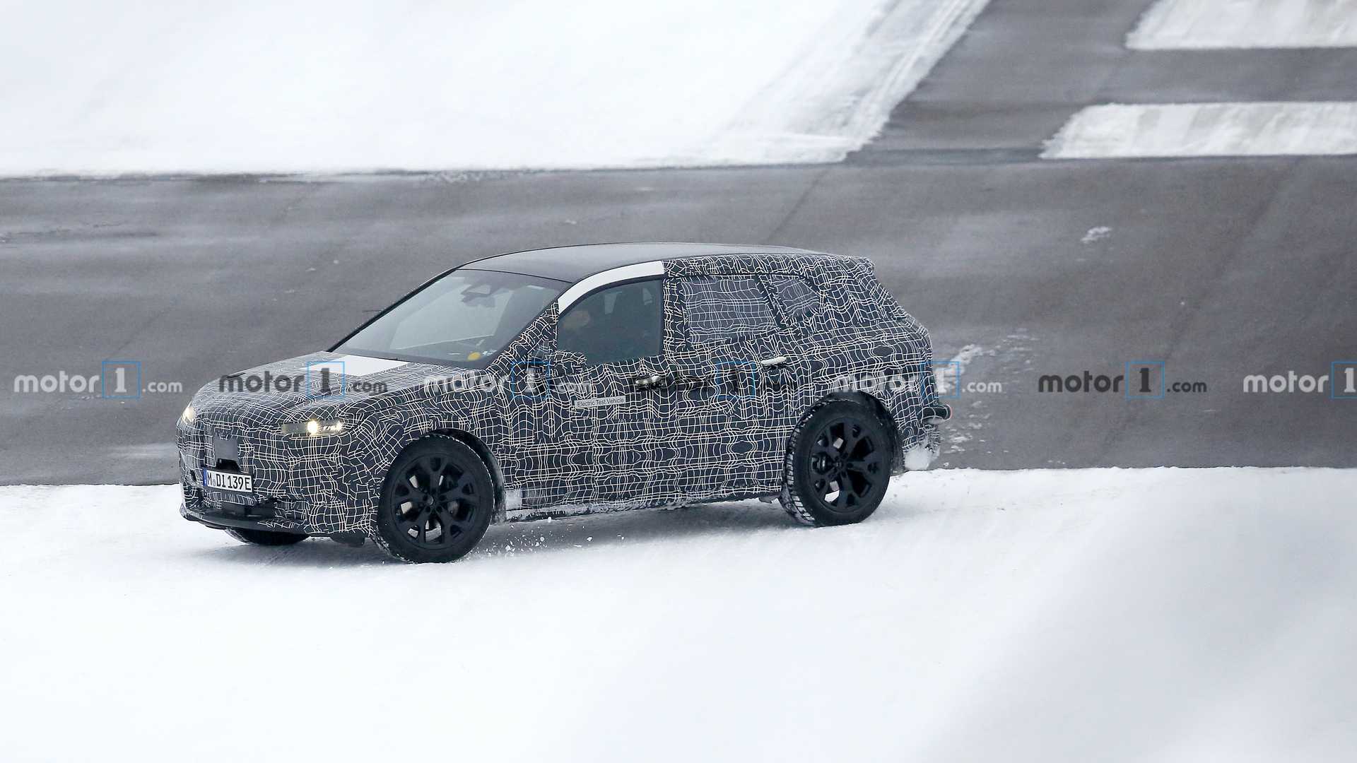 宝马iNext电动跨界SUV谍照曝光 将提供L3级自动驾驶