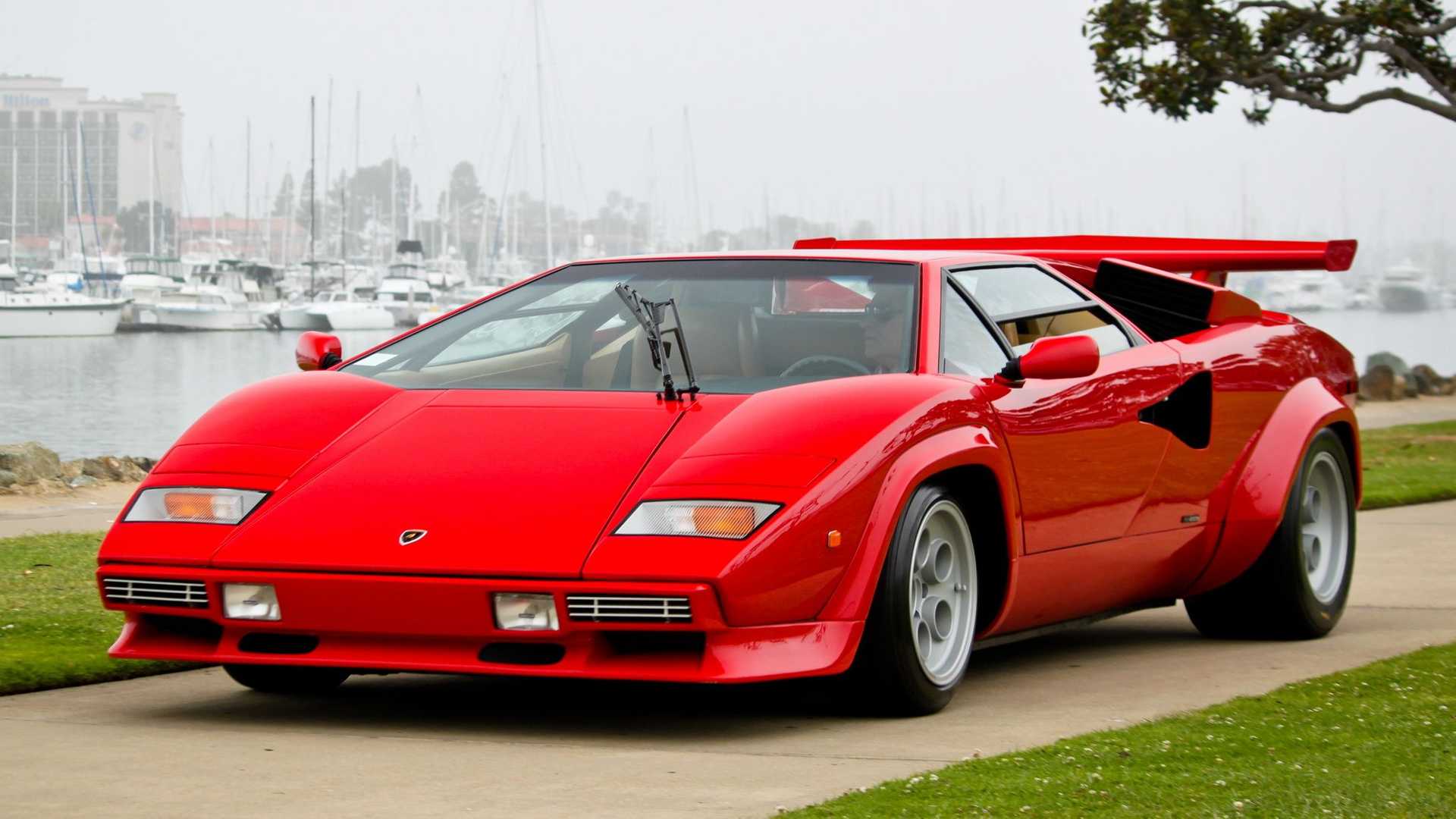 lamborghini-countach 1982