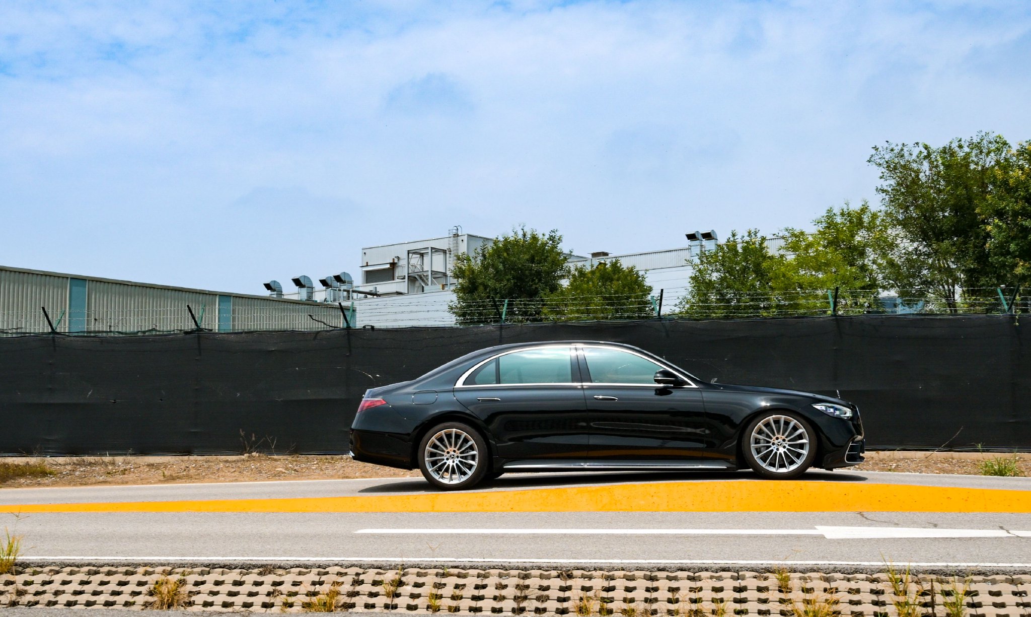 奔驰S级 搭载空气悬挂