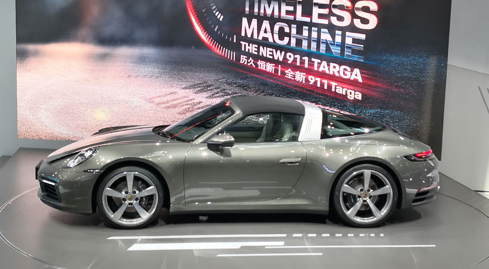 2020粤港澳车展：全新保时捷911 Targa全球首秀 19秒变敞篷