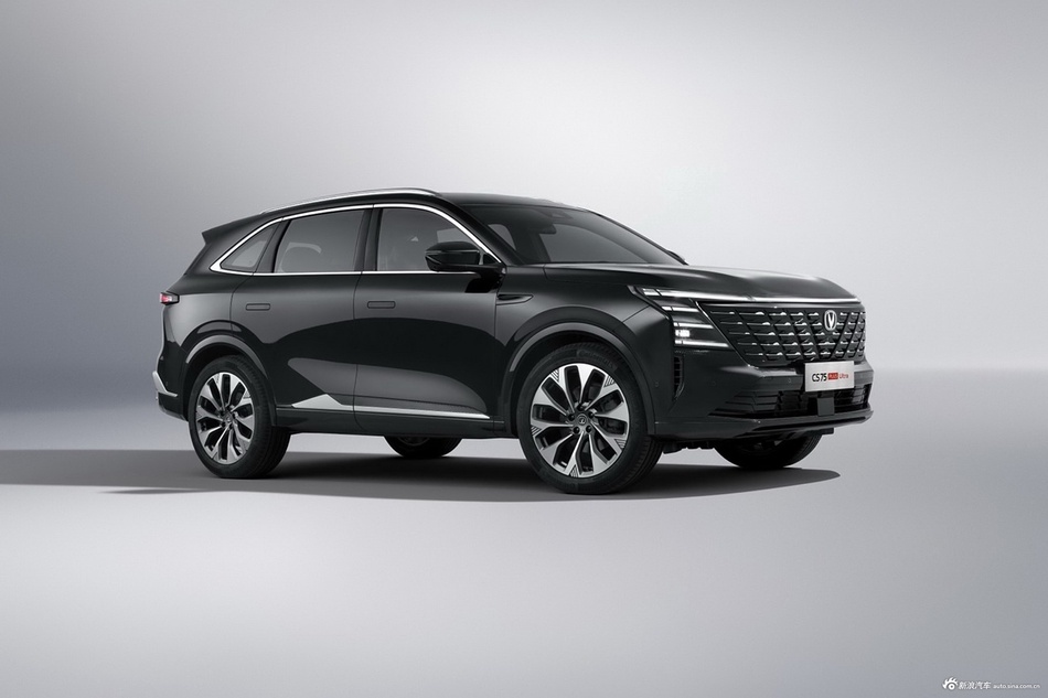 长安第四代CS75PLUS Ultra上市 售价13.19-13.99万元