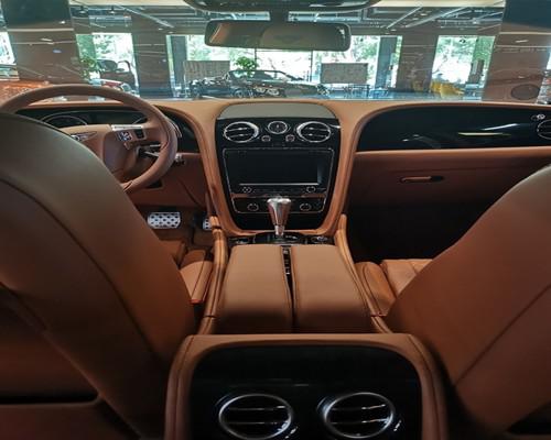 20款宾利飞驰 打造顶级内饰极致奢华体验