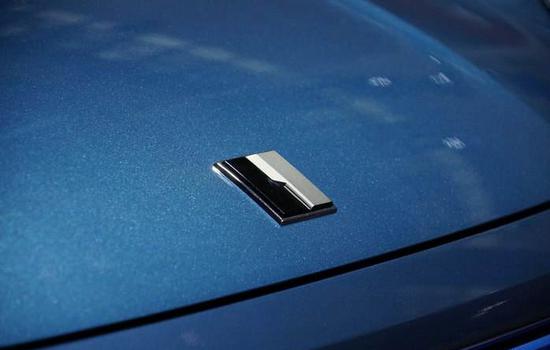 首月销量仅1万出头，同比腰斩，WEY陷入“同室操戈”困局