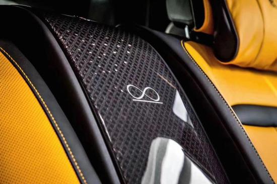 劳斯莱斯库里南开着宫殿去冒险600多万？