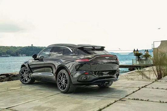 阿斯顿马丁DBX高性价比豪华SUV订车有礼