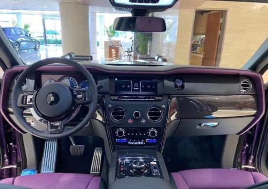 劳斯莱斯库里南BB版暮光紫 预售价6X9万
