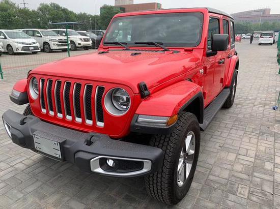 吉普牧马人20t撒哈拉现车钜惠熔岩红