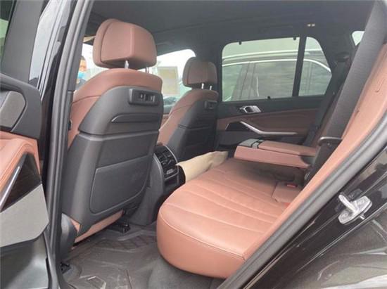 2020款宝马X5八月钜惠酬宾60余万能分期