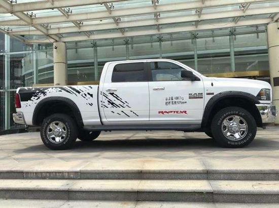 17款道奇公羊2500巨献 5.7L大排量皮卡