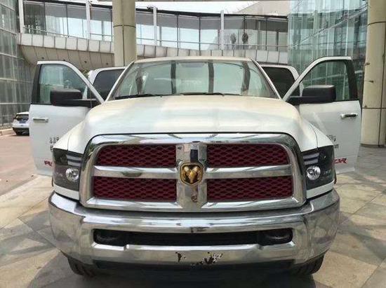 17款道奇公羊2500巨献 5.7L大排量皮卡