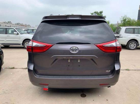 20款丰田塞纳两驱LE标配40.8万起商务车