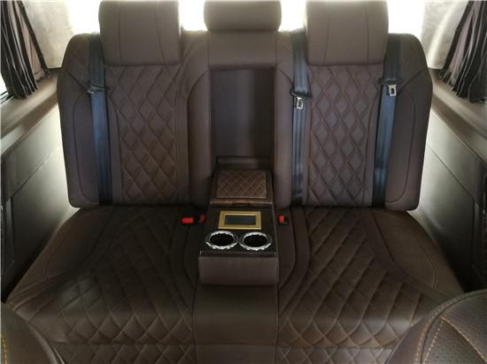 2020款奔驰V260L高顶无隔断 改装V2