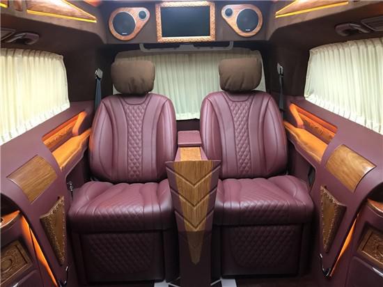 2020款奔驰V260L盛世祥云红木版 高